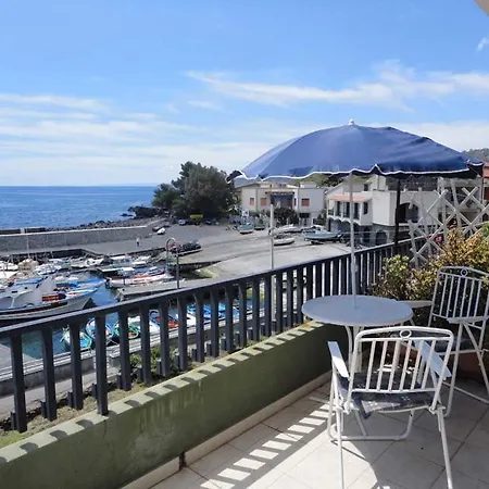 Acirealevacanze - Romantica Sul Mare Apartment *